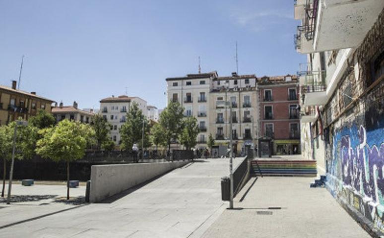 Garaje en alquiler en Madrid, Centro - Lavapies photo 0