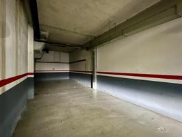 Garaje en alquiler en Pamplona, San Juan photo 0