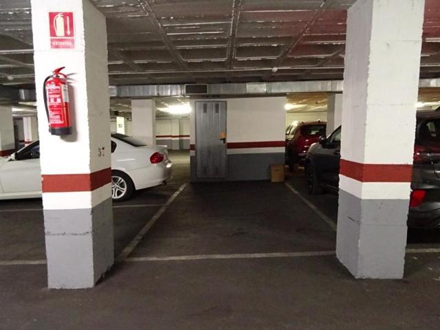 Garaje en alquiler en Alicante, Centro photo 0