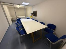 Oficina en alquiler en Siero, Lugones photo 0