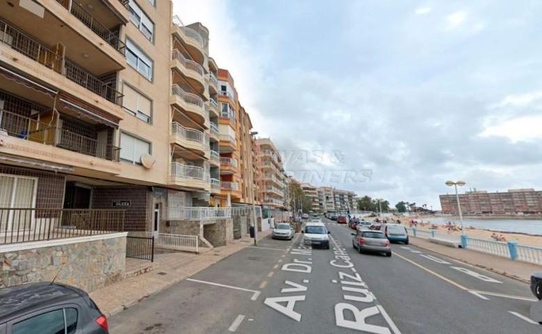 Garaje en alquiler en Torrevieja, Playa de los Locos photo 0