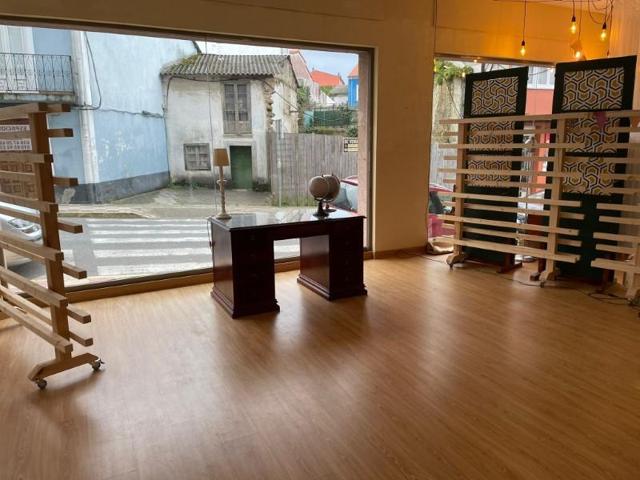 Local comercial en alquiler en Mugardos photo 0