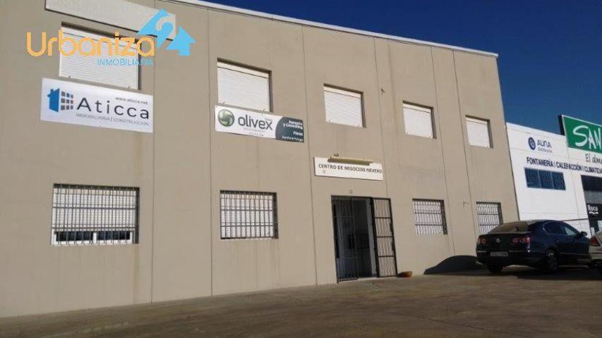 Oficina en alquiler en Badajoz, Pol. Ind. El Nevero photo 0