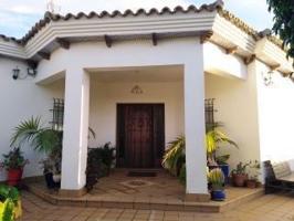 Chalet en alquiler en Chiclana de la Frontera, Pago Melilla photo 0