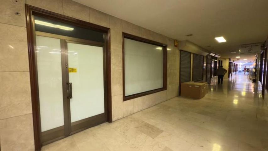 Local comercial en alquiler en Ourense, Centro photo 0