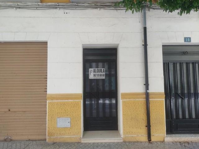 Local comercial en alquiler en Almansa, Centro photo 0