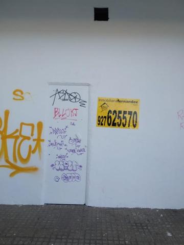 Local comercial en alquiler en Cáceres, Castellanos photo 0