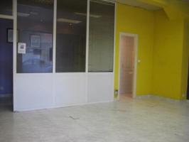 Local comercial en alquiler en Ponferrada, Flores del sil photo 0