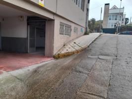 Local comercial en alquiler en Vigo, Alcabre photo 0