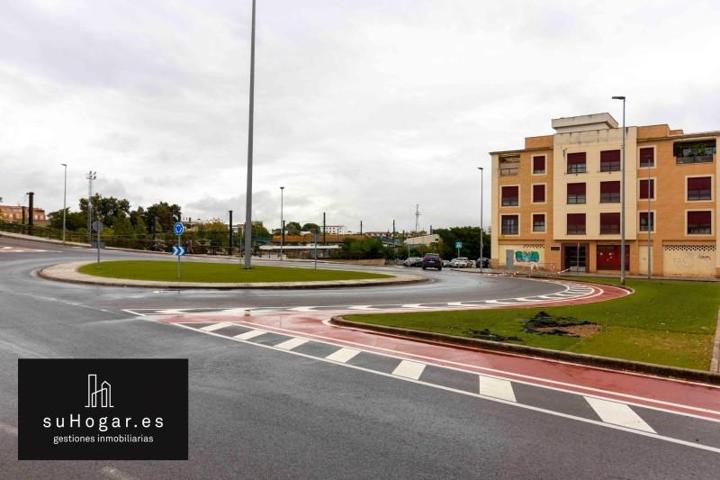 Oficina en alquiler en Badajoz, San Fernando photo 0