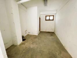 Local comercial en alquiler en Quart de Poblet, Metro Quart photo 0