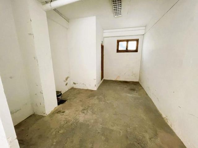 Local comercial en alquiler en Quart de Poblet, Metro Quart photo 0