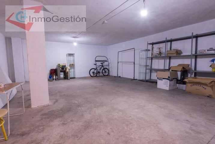 Local comercial en alquiler en Cáceres photo 0