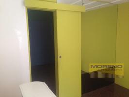 Local comercial en alquiler en Sarria photo 0