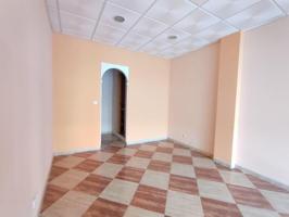 Local comercial en alquiler en Peligros, Peligros photo 0