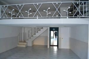 Local comercial en alquiler en Plasencia, Miralvalle photo 0