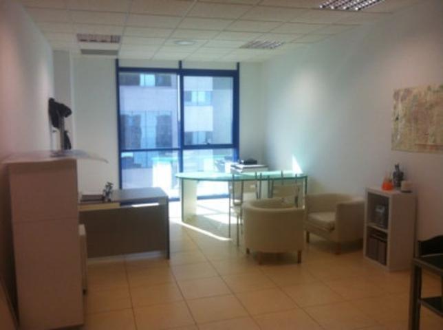 Oficina en alquiler en Sevilla, Parque Empresarial Torneo - Fase 1 photo 0