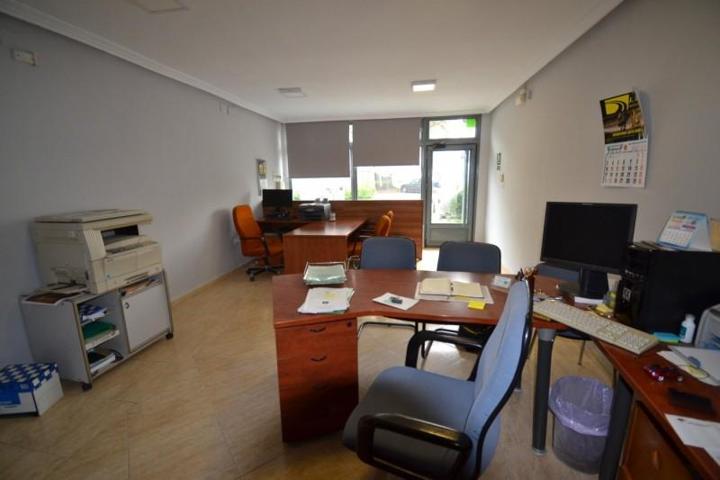 Oficina en alquiler en Plasencia, Avda. España photo 0