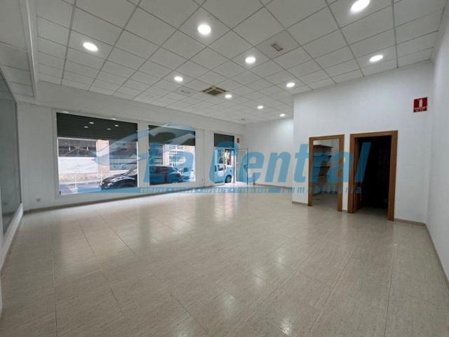 Local comercial en alquiler en la Sènia photo 0