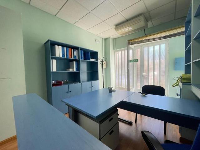 Oficina en alquiler en Ponferrada, Alta photo 0