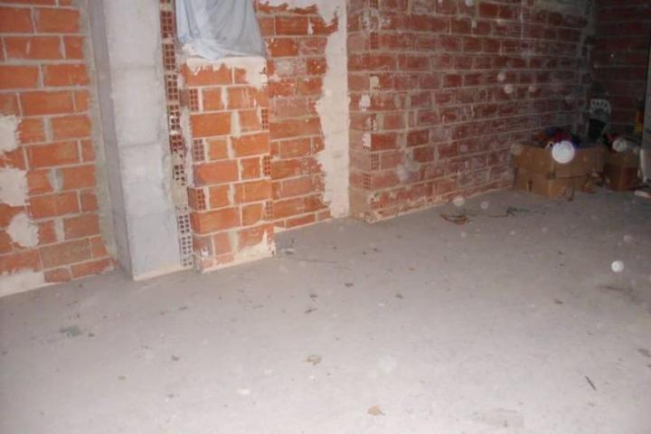 Local comercial en alquiler en Ontinyent, El Llombo photo 0