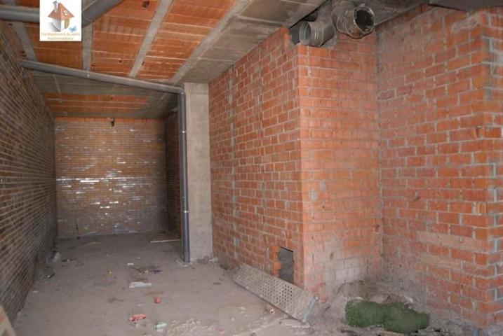 Local comercial en alquiler en Seseña, Pau el quiñon photo 0