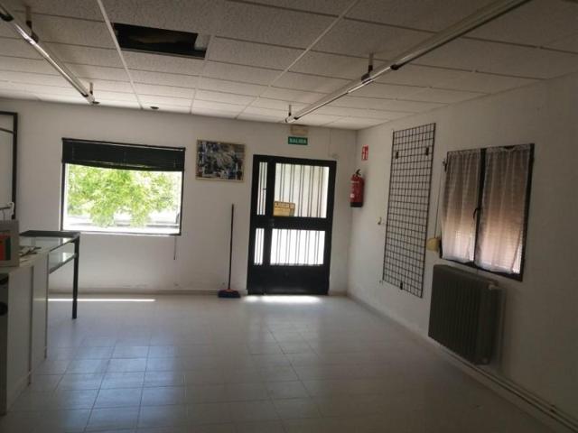 Local comercial en alquiler en Albacete photo 0