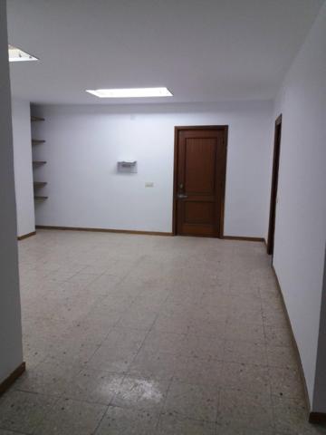 Oficina en alquiler en Plasencia, Juan Carlos I, 10600 photo 0