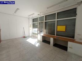 Local comercial en alquiler en San Andrés del Rabanedo, Trobajo del Camino photo 0