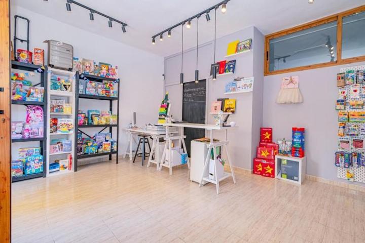 Local comercial en alquiler en Granada, Zaidin photo 0