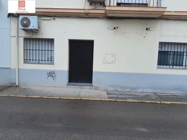 Local comercial en alquiler en Montijo, CENTRO photo 0
