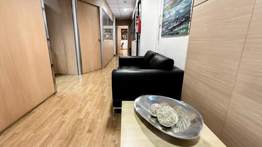 Oficina en alquiler en Santa Cruz de Tenerife, Cabo-Llanos photo 0