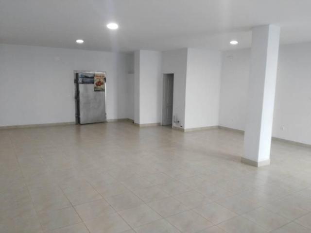 Local comercial en alquiler en Plasencia, Avenida de extremadura photo 0