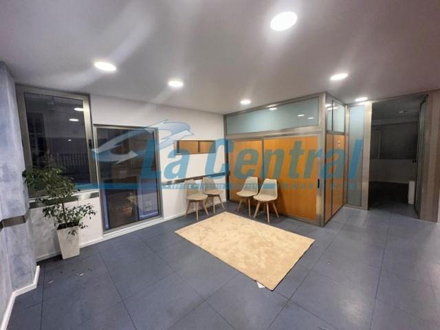 Local comercial en alquiler en Tortosa photo 0