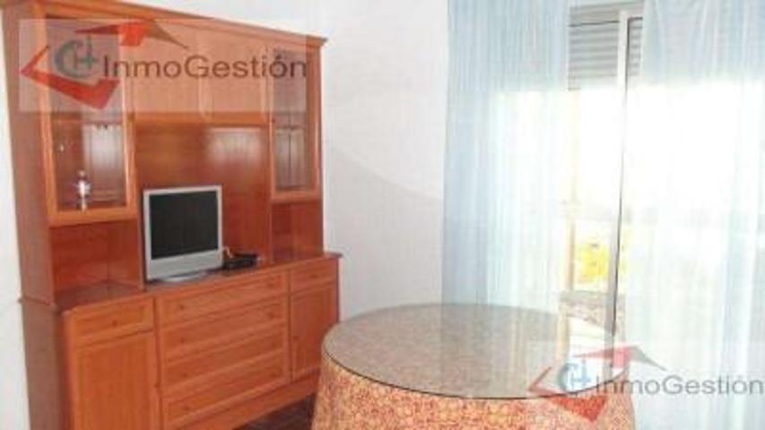 Apartamento en alquiler en Cáceres photo 0