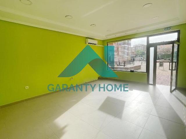 Local comercial en alquiler en Cáceres, Moctezuma photo 0