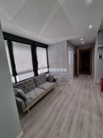 Oficina en alquiler en Logroño, Los Lirios photo 0