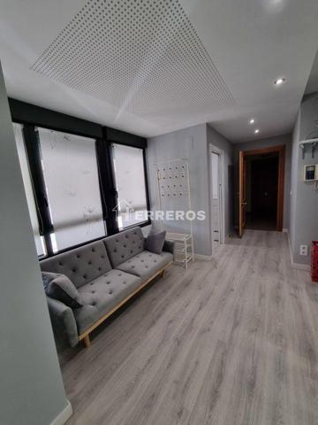 Oficina en alquiler en Logroño, Los Lirios photo 0