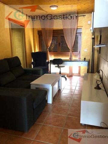 Apartamento en alquiler en Cáceres, Centro photo 0