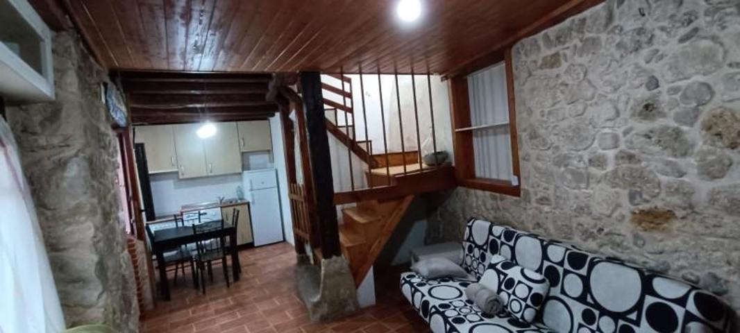 Casa en alquiler en Frías, Centro photo 0