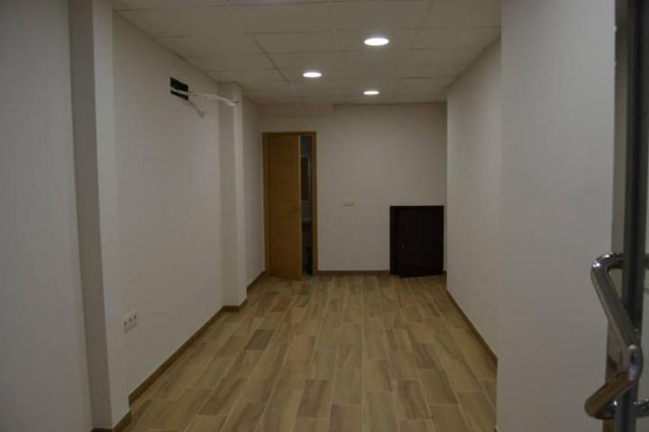Local comercial en alquiler en Plasencia, Centro photo 0