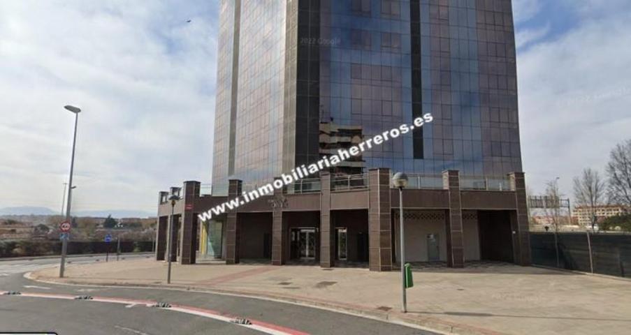 Local comercial en alquiler en Logroño, Los Lirios photo 0