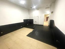 Local comercial en alquiler en Pola de Siero, Centro photo 0