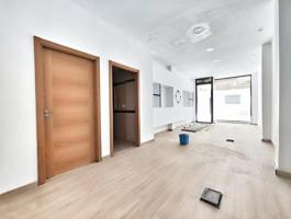 Local comercial en alquiler en Puertollano, AVENIDA PRIMERO DE MAYO photo 0