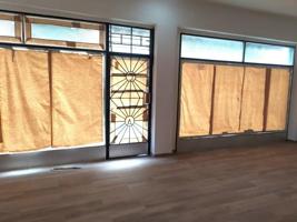 Local comercial en alquiler en Gijón, Gijón photo 0