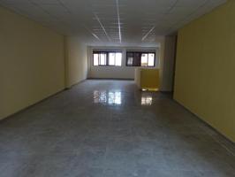Oficina en alquiler en Villarreal, Piscinas photo 0