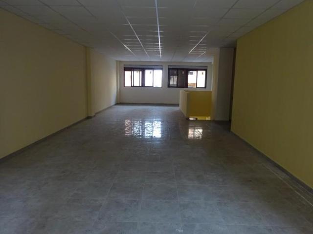 Oficina en alquiler en Villarreal, Piscinas photo 0