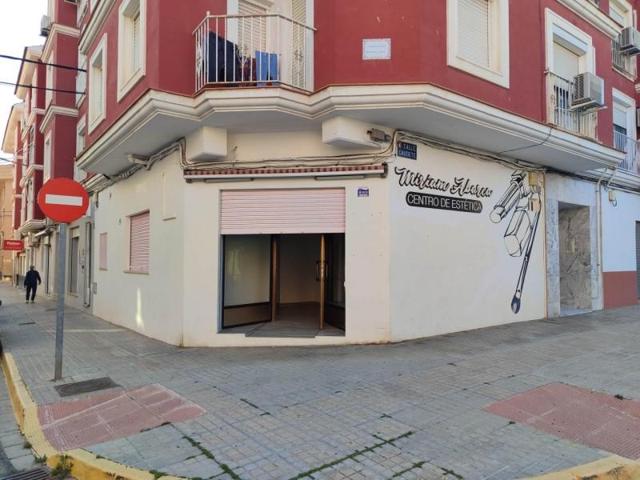 Local comercial en alquiler en Almansa, San crispin photo 0