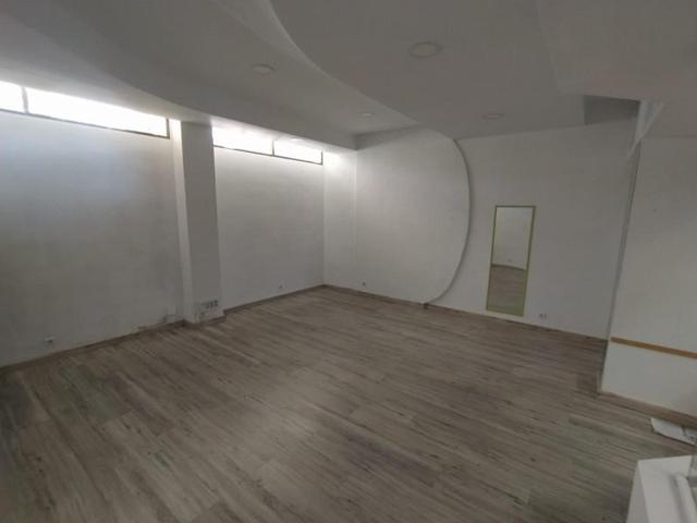 Local comercial en alquiler en Cáceres, CANOVAS photo 0