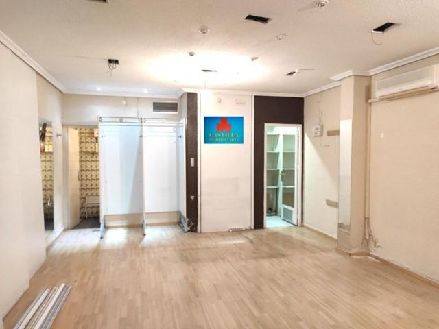 Local comercial en alquiler en Ávila, Centro photo 0